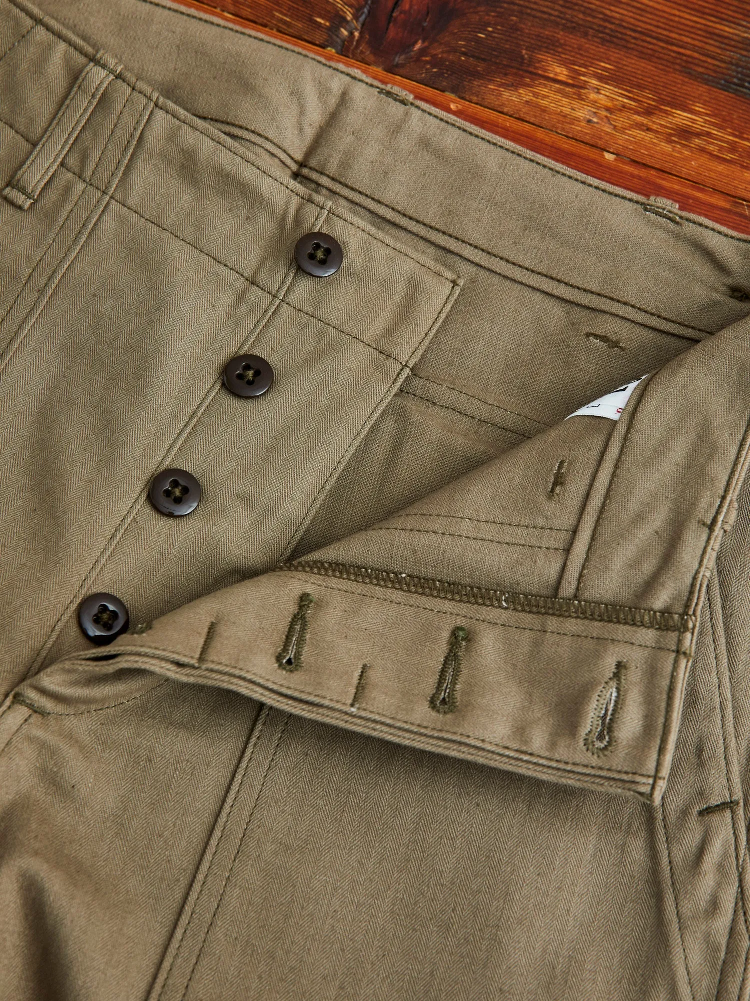 1086 Military Herringbone Pants in Olive Drab Green