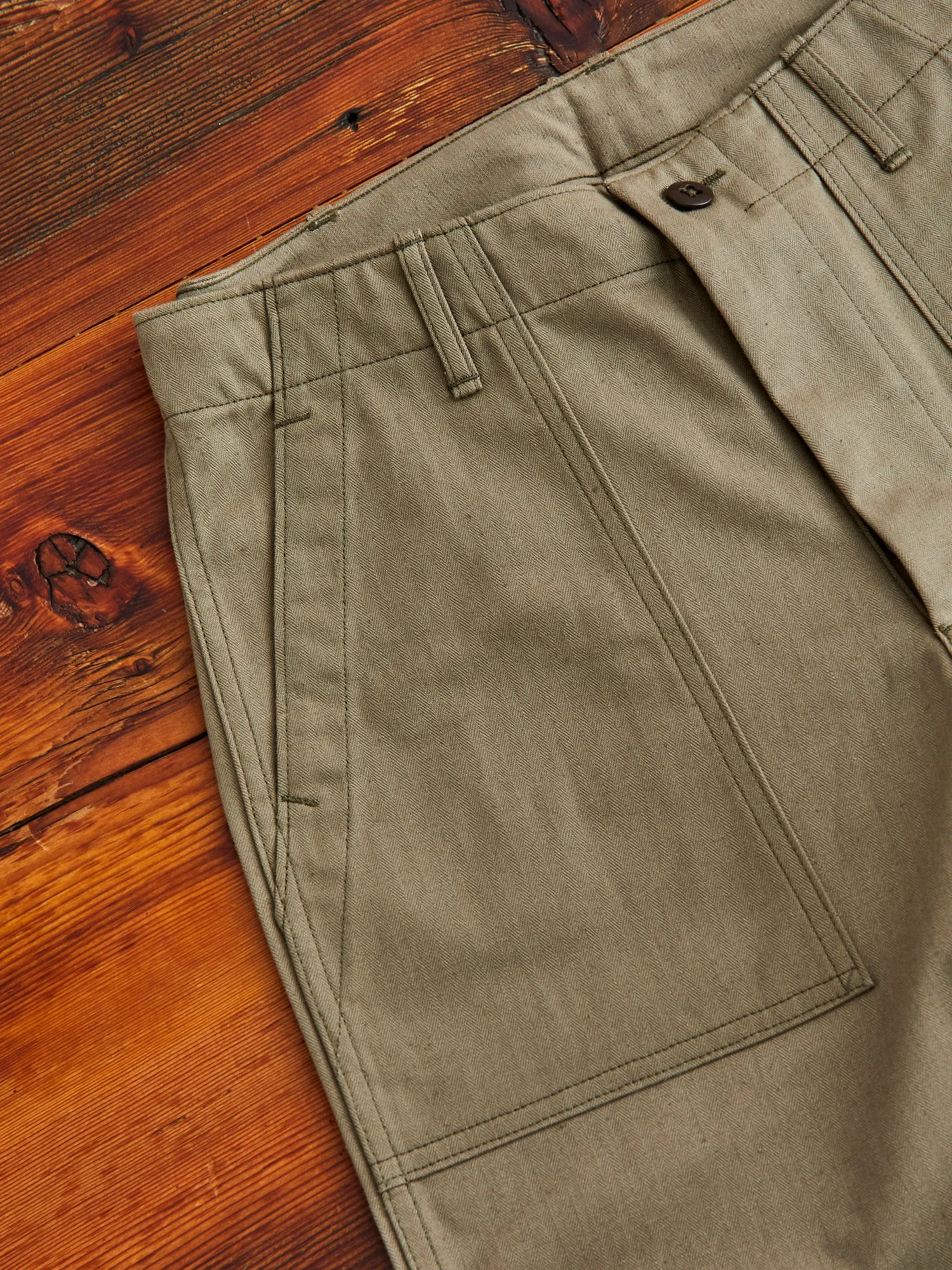 1086 Military Herringbone Pants in Olive Drab Green