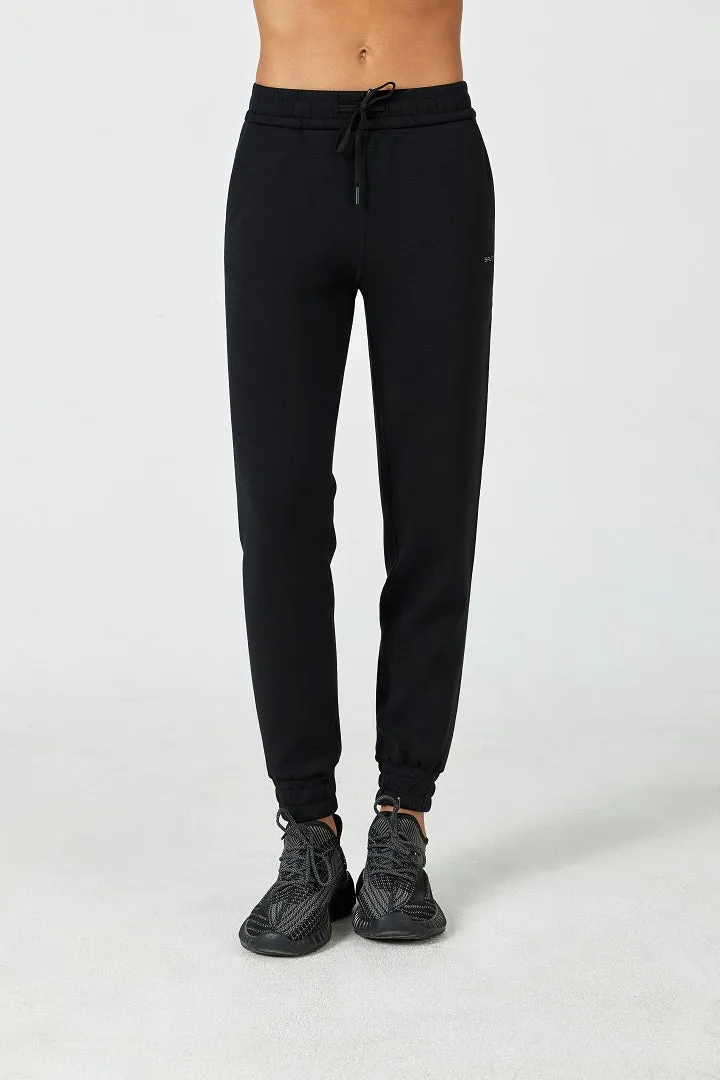 AeroChic™ High-Rise Jogger with Side Pockets