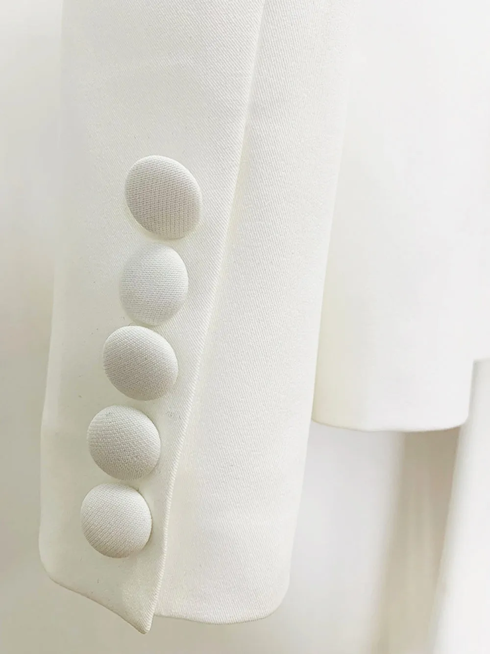 DIAMATE Blazer & Pants Set in White