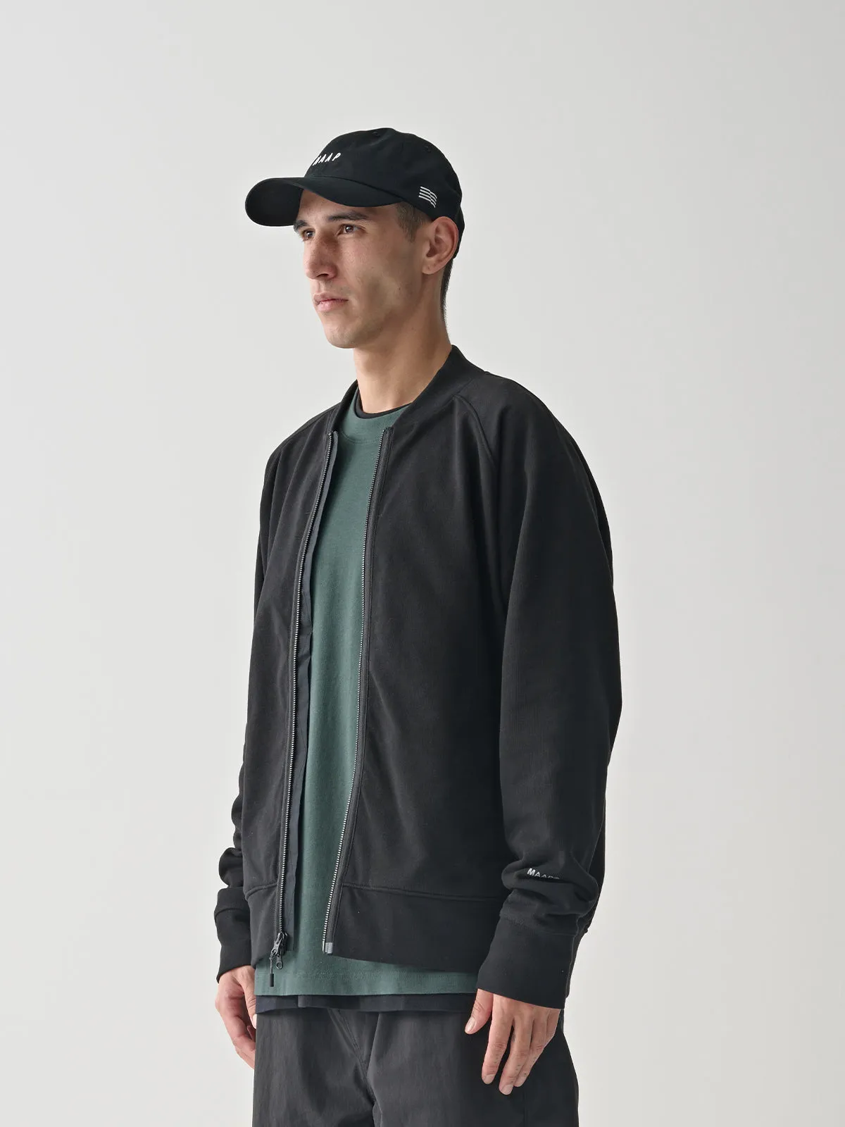 Essentials Zip Crew