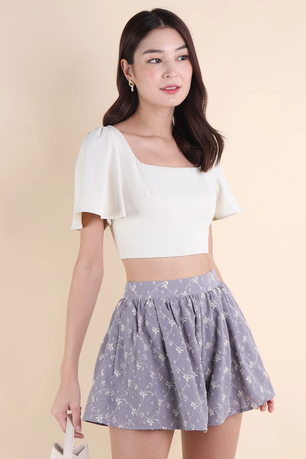 HART FLARE SHORTS IN PERIWINKLE