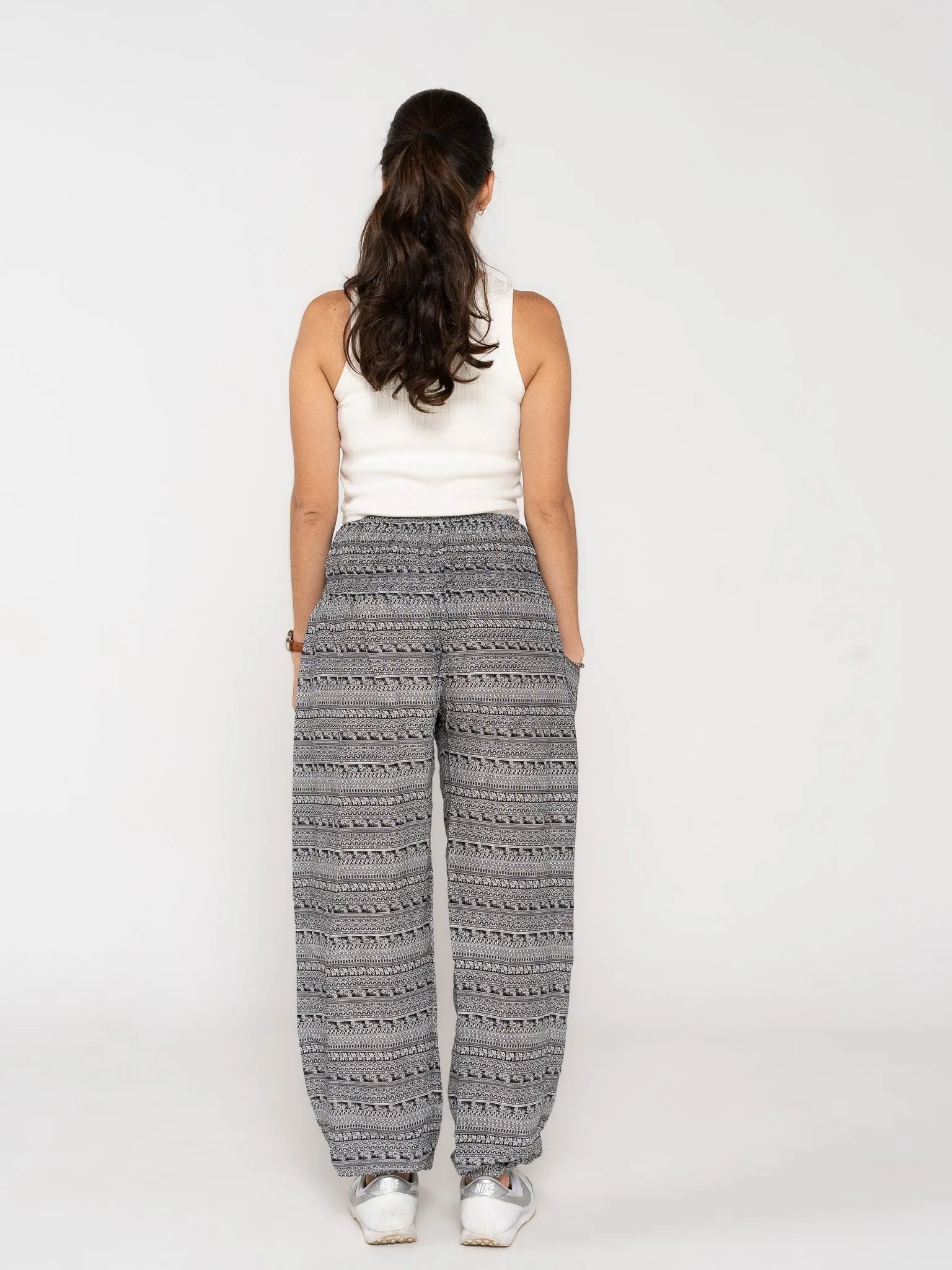 Pantalón Hamsa Gris Oscuro
