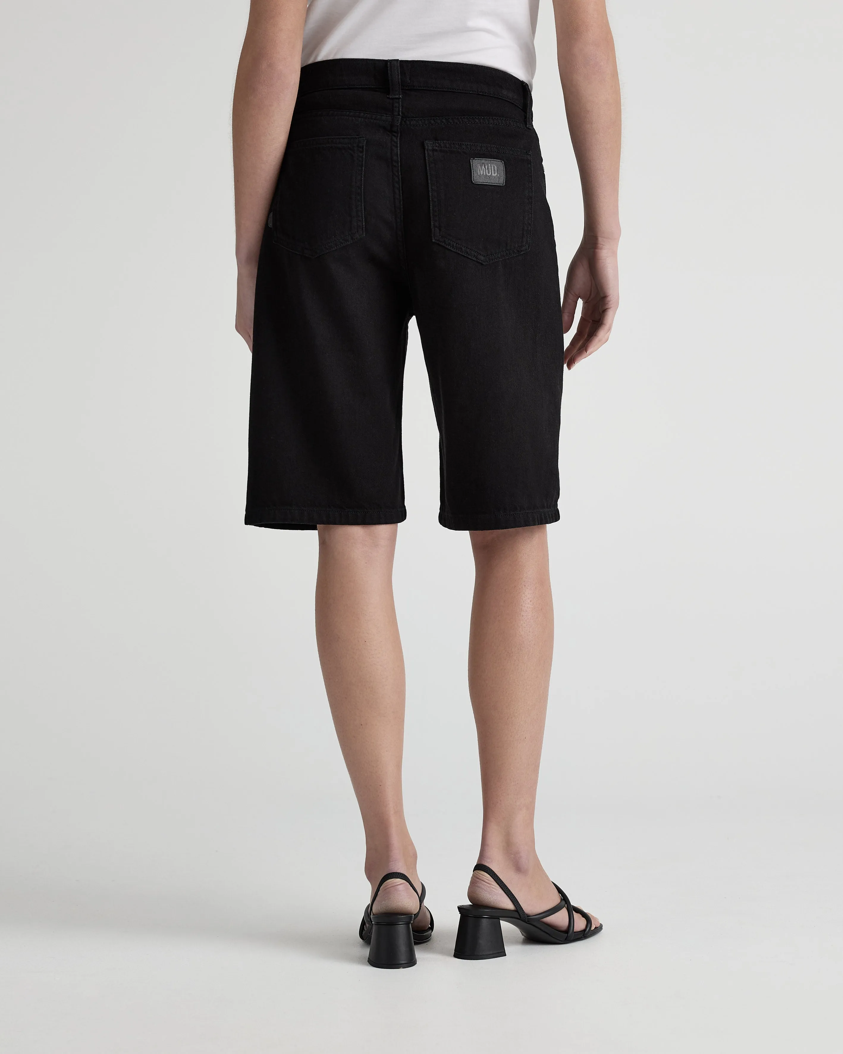 Suzy Mid Short - BlackDip