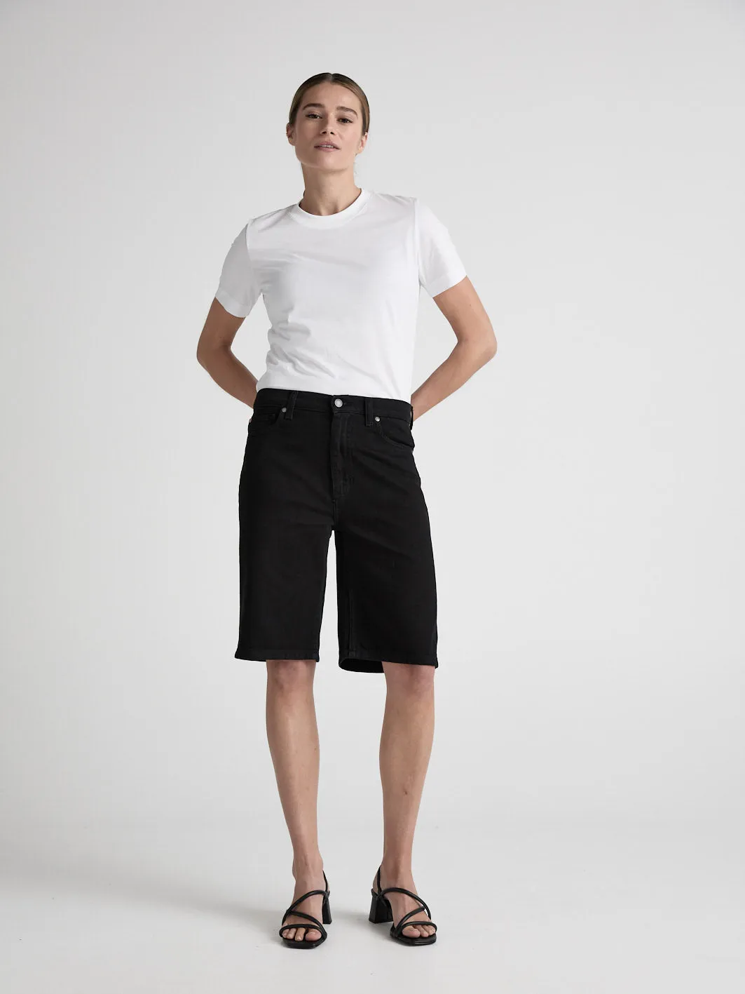 Suzy Mid Short - BlackDip